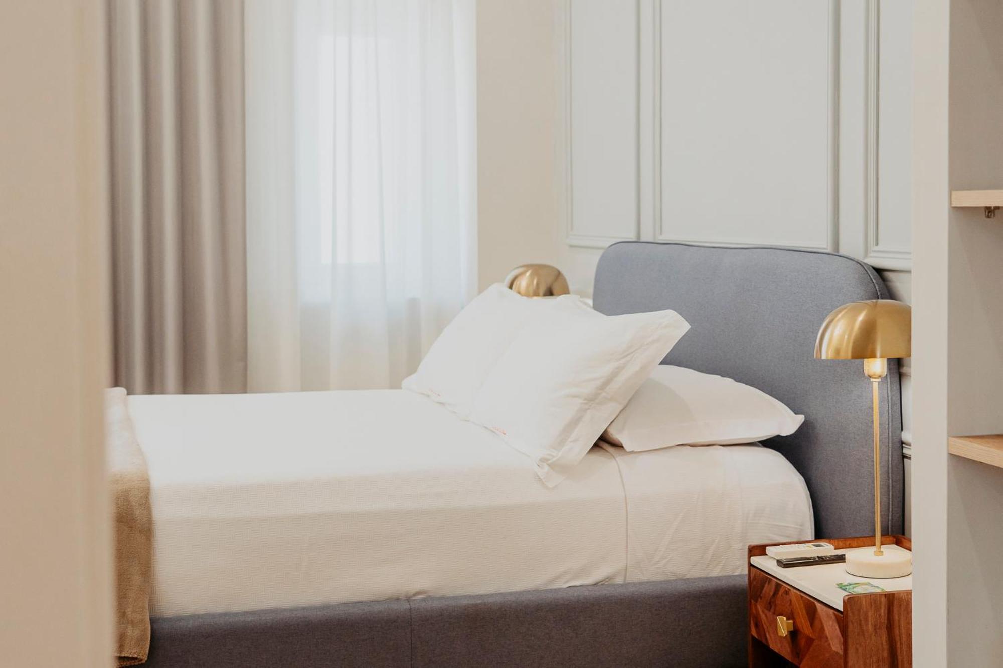 La Cle De La Maison * Napels